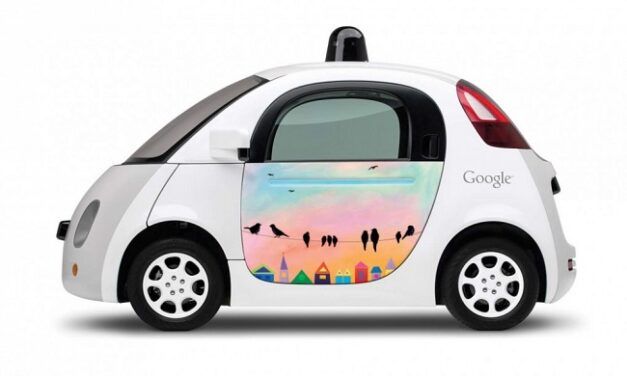 Google recrute un cadre d’AirBnb pour la commercialisation de sa voiture autonome