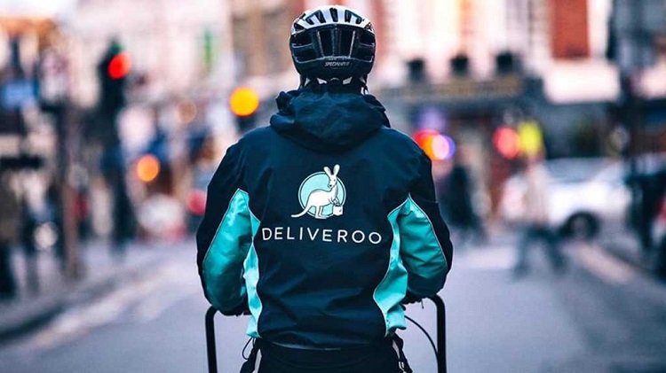 Deliveroo offre une assurance gratuite à ses salariés en cas d’accident