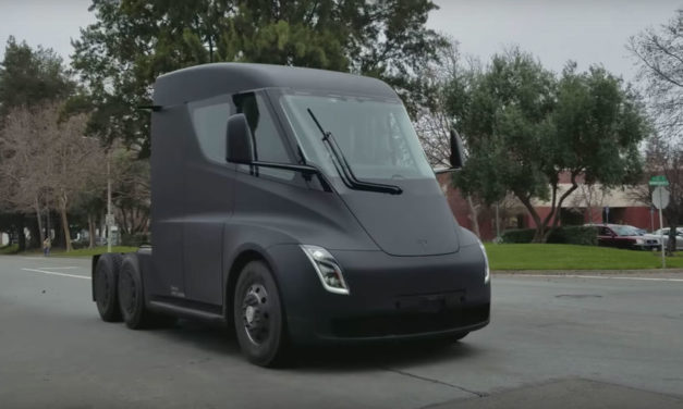 [Vidéo]: Le futur camion de Tesla a été filmé au coeur de la Silicon Valley