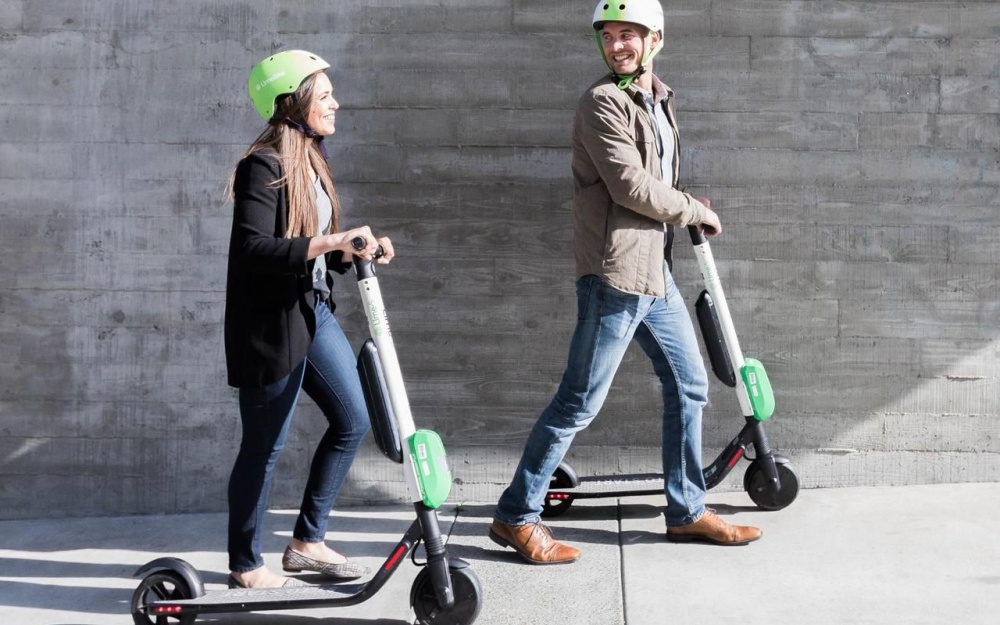 L’Américain Lime lance un service de trottinettes électriques en libre-service à Paris