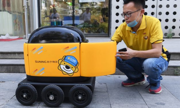 En Chine, un petit robot autonome fait des livraisons à domicile