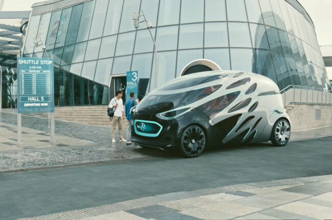 [Vidéo]: Mercedes lance Vision Urbanetic, un concept-car autonome pour personnes ou marchandises