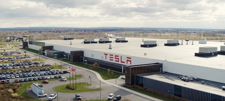 [Vidéo]: Faîtes un tour dans la Gigafactory 2 de Tesla