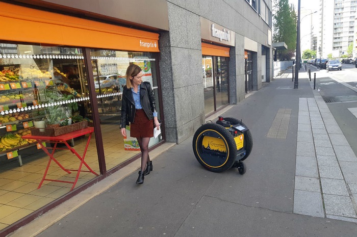 [Vidéo]: Franprix teste la livraison par robot autonome en conditions réelles à Paris