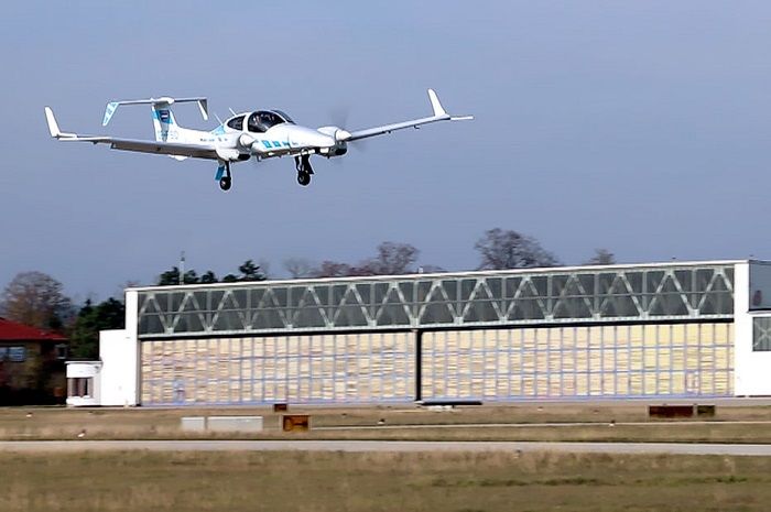 [Vidéo]: Pour la première fois , une équipe de recherche Allemande fait atterrir un avion en toute autonomie