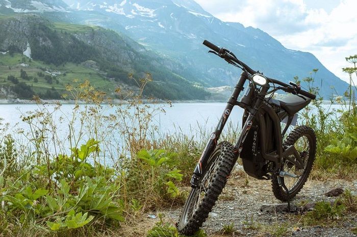 Cet été, balladez-vous en mode écolo grâce à la nouvelle Moto cross électrique SUR-RON Light Bee