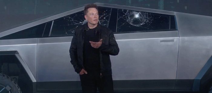 [Vidéo]:Lors d’une présentation du nouveau Cybertruck, Tesla casse accidentellement deux vitres