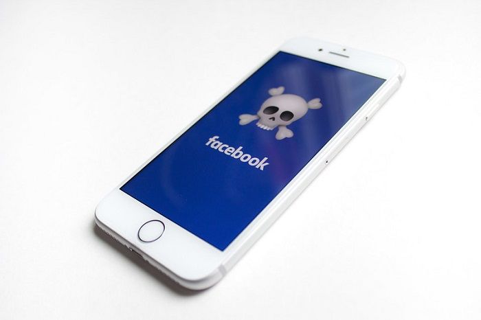 Infographie: Comment Facebook détecte les contenus inappropriés