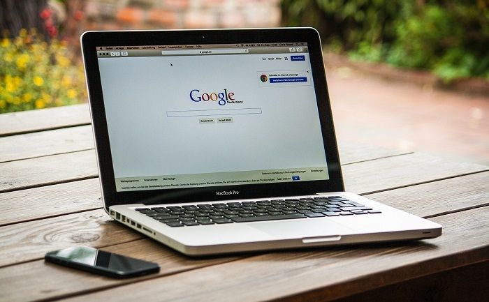 E-Commerce: La recherche pour Google Search, l’e-reputation pour Nomao