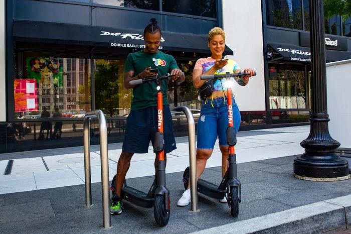 Les scooters électriques de la gamme Spin de Ford débarquent en en Europe