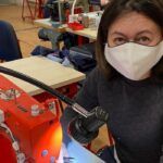 1083: Une start-up Drômoise qui passe des jeans aux masques pour endiguer la pénurie