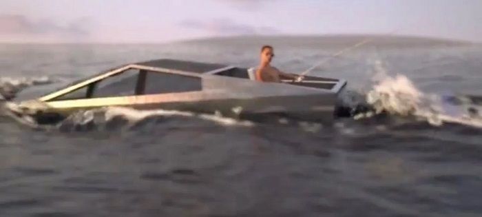 Elon Musk a laissé sous-entendre que le Cybertruck serait amphibie