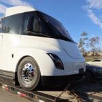 semi-camion-electrique-tesla