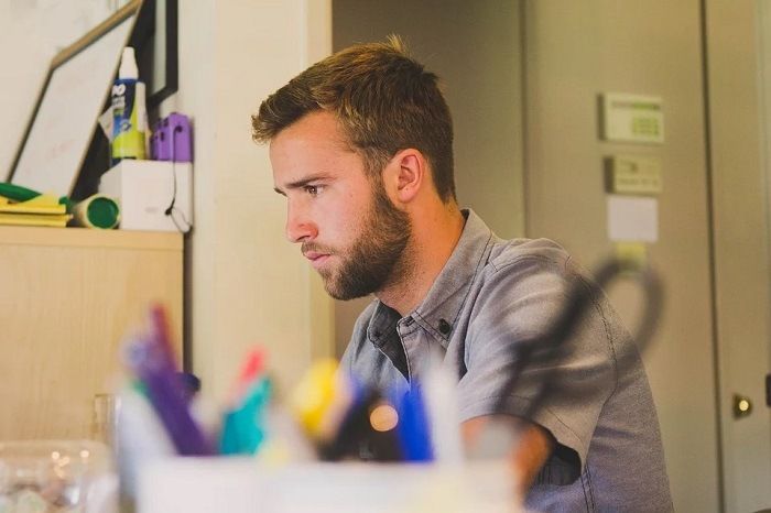 Comment créer plus facilement sa start-up quand on est étudiant ?