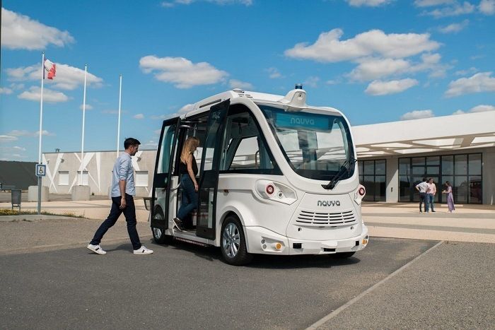 Un bus autonome est en projet chez Navya et Bluebus