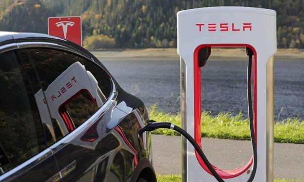 Tesla ferme temporairement son usine de Shangaï pour prévenir le Coronavirus