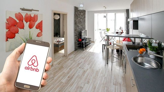 Airbnb lance un service de dons pour proposer des hébergements temporaires