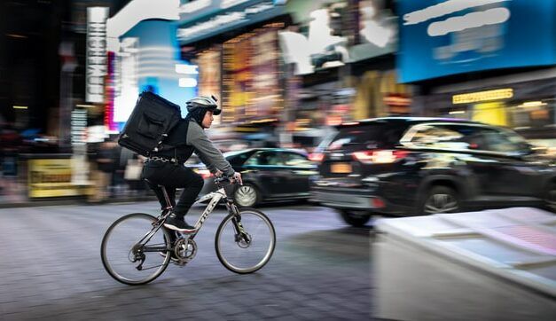 Zoomo, fournisseur de vélos électriques pour la livraison du dernier kilomètre, lève 20M$ supplémentaires