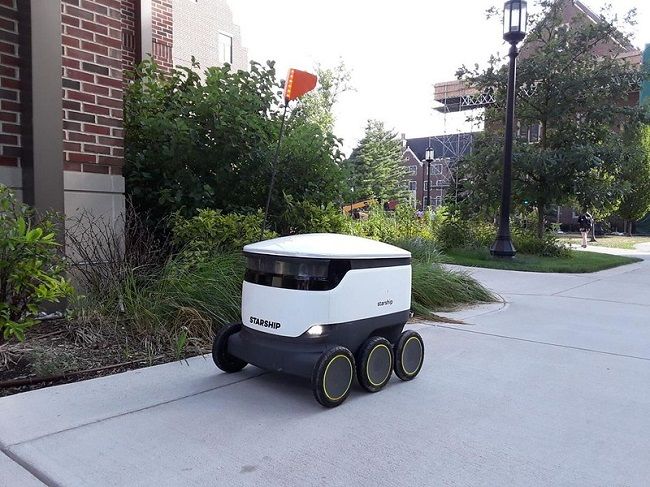 [Vidéo]: Starship Technologies veut déployer ses robots sur des campus universitaires et lève des fonds