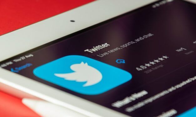 Twitter confirme tester un badge de vérification de numéro de téléphone